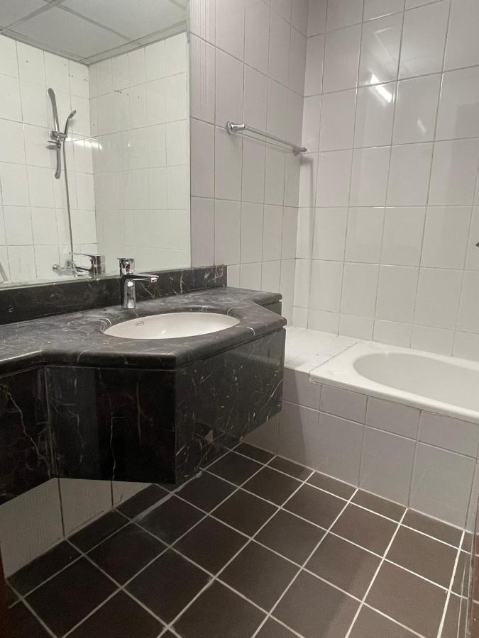 Close To Burj Khalifa And Downtown Apartament *