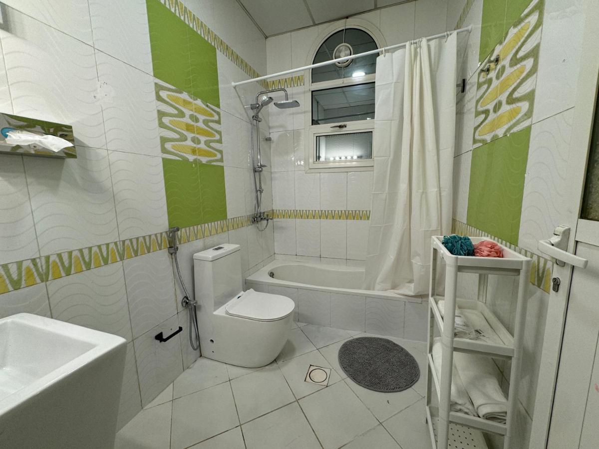 Private In The Heart Of With Burj Khalifa View Maison d'hôtes Dubaï