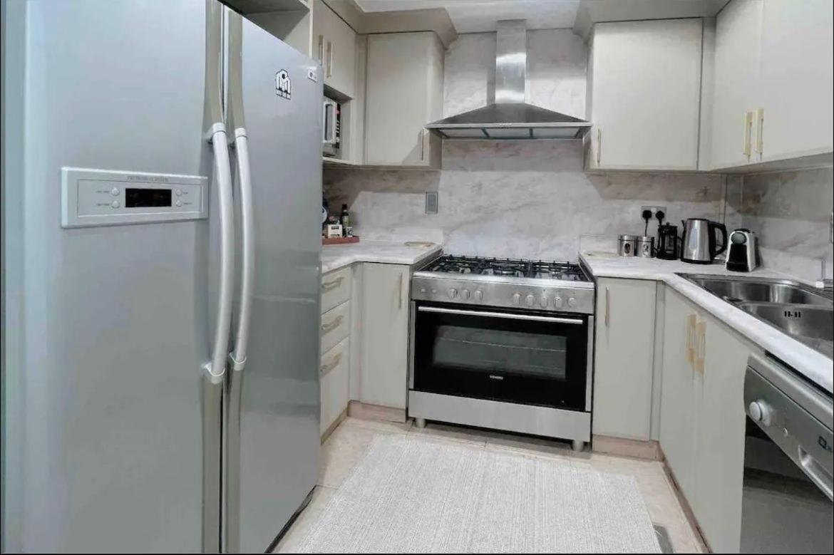 1-bedroom In Palm Jumeirah W/ Amazing Water View Apartment