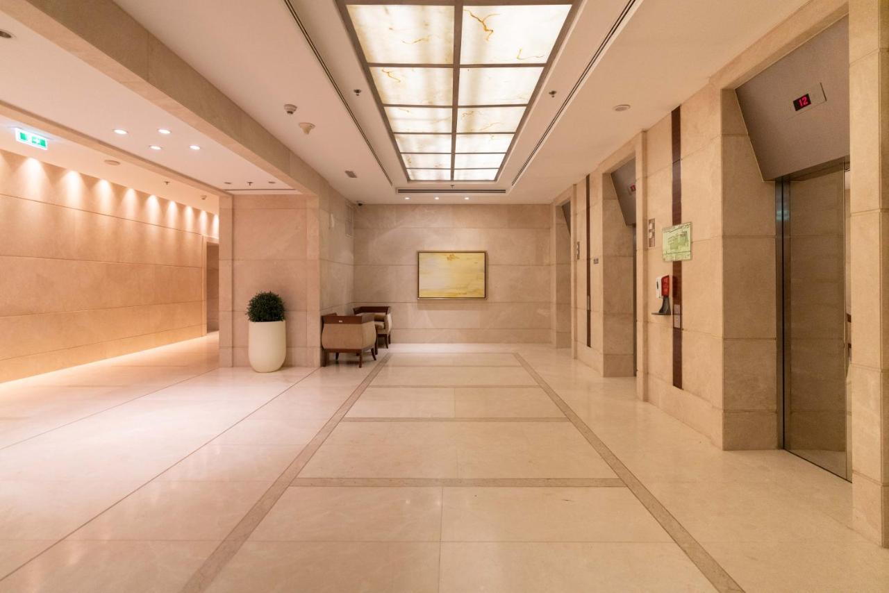 Burj Khalifa Views / 5 Min Walk From Mall / Opera / Upgraded / Designer Choice / 8 People / The Location Apartment