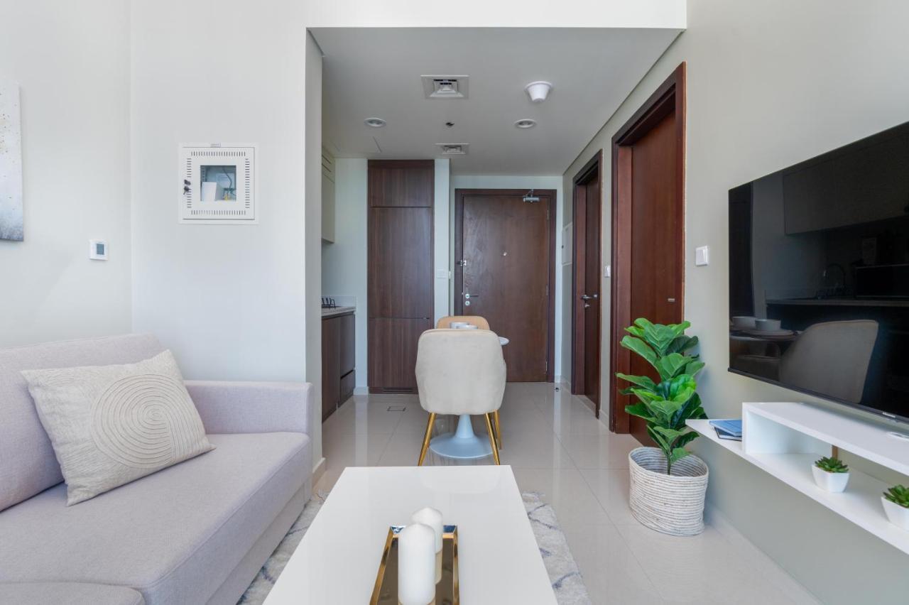 1 Bedroom Burj Khalifa View At Vera Apartment