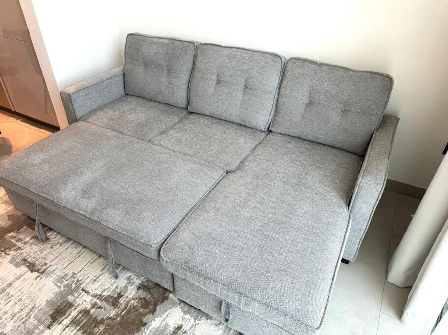 Appartement Stylish Brand New 1 Bedroom Dubaï