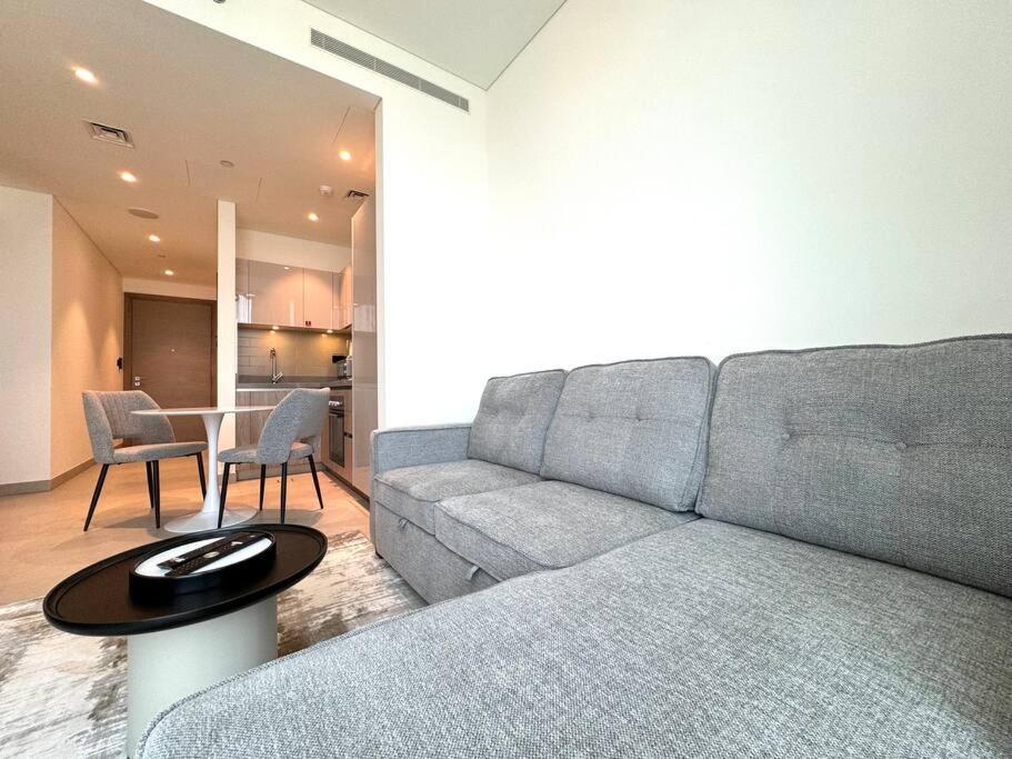 Stylish Brand New 1 Bedroom * Dubaï