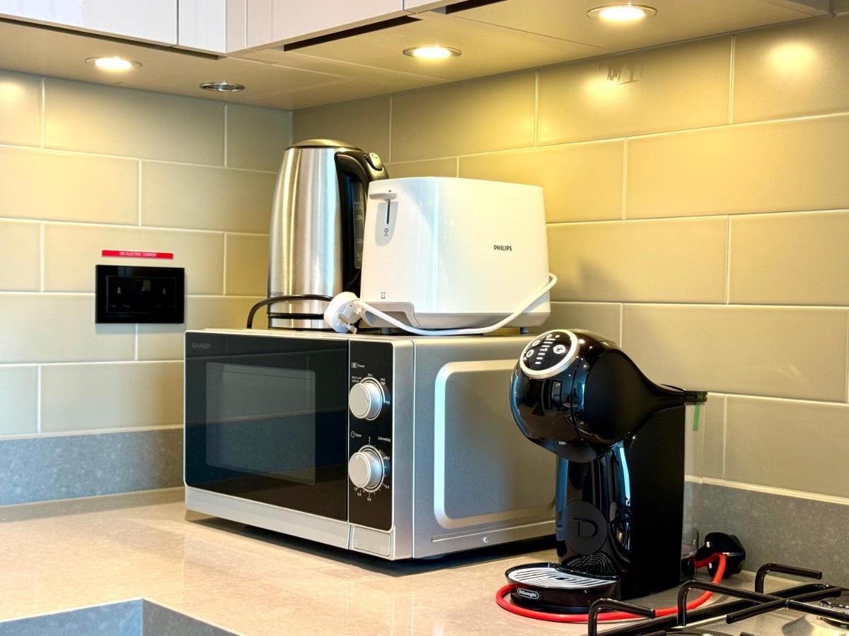Appartement Stylish Brand New 1 Bedroom Dubaï