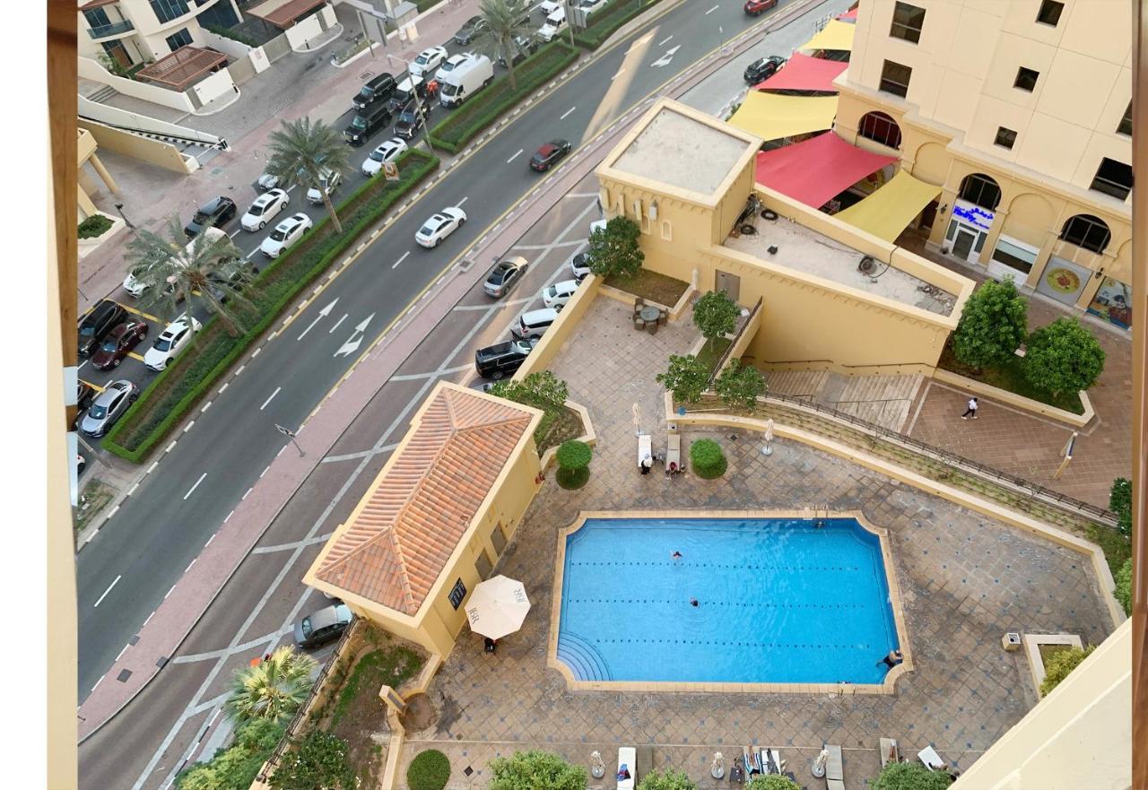 Auberge de jeunesse Royal Beach Residences *