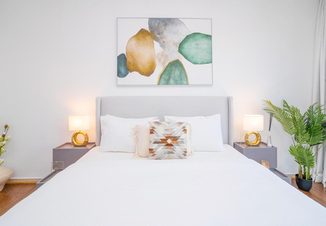 Homesgetaway-the Residences Tower 1 3br Downtown-emaar *
