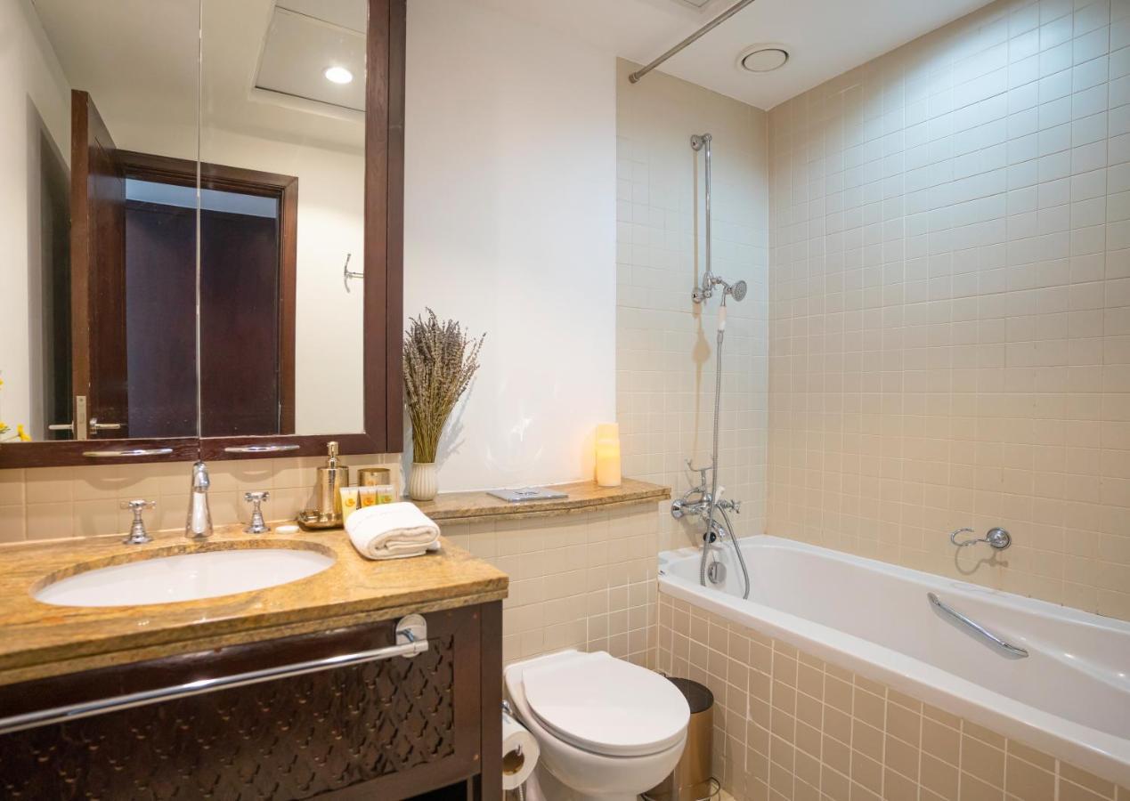 Homesgetaway-the Residences Tower 1 3br Downtown-emaar Appartement *