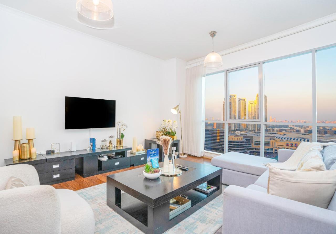 Homesgetaway-the Residences Tower 1 3br Downtown-emaar * Dubaï
