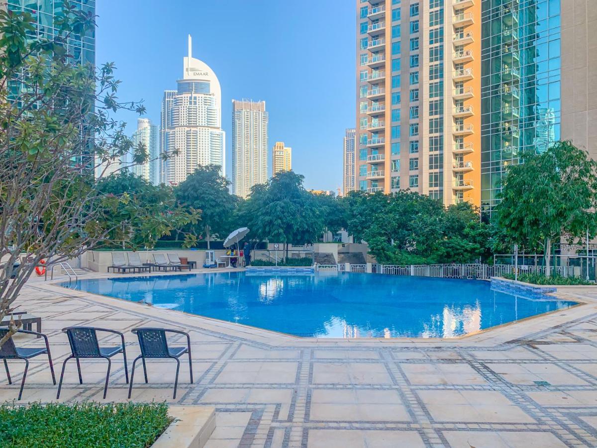 Homesgetaway-the Residences Tower 1 3br Downtown-emaar Appartement Dubaï