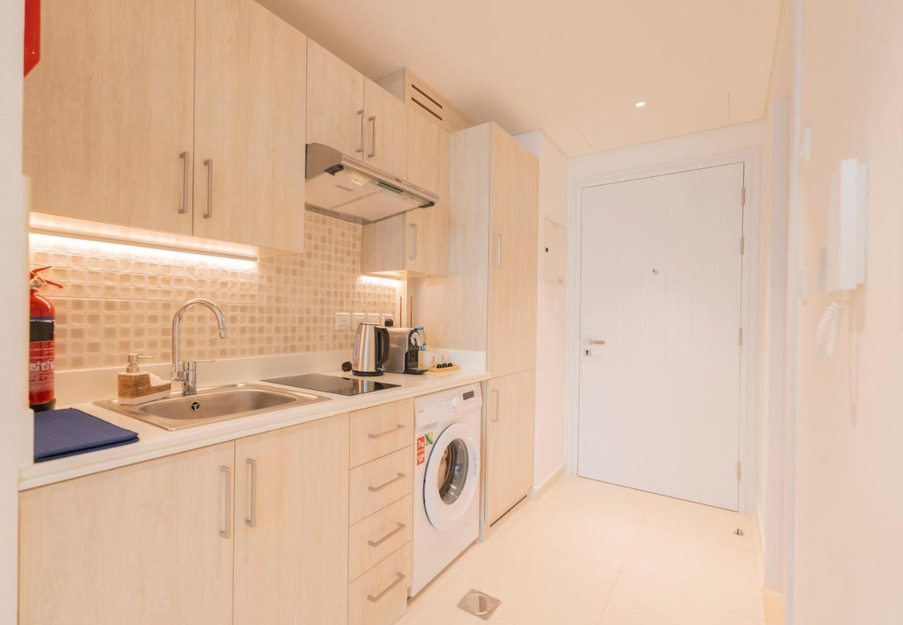 Apartment Luxury Studio, Seven Palm Residence-palm Jumeirah *