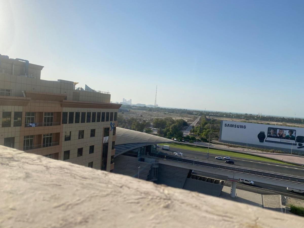 Huge In Al Barsha 1 Near Mashreq Metro Alloggio in famiglia Dubai