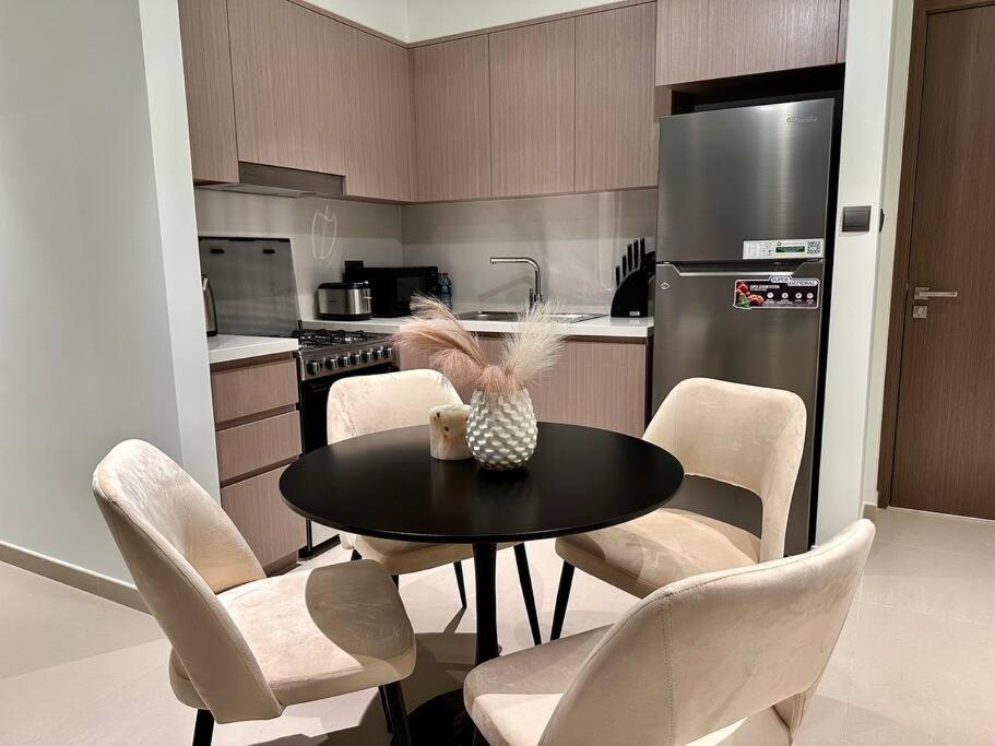 Burj Khalifa View - Modern 1bdr Apartament Dubai