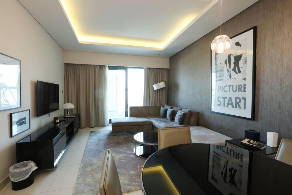 Apartment Brown Stone Paramount Towers Dubai