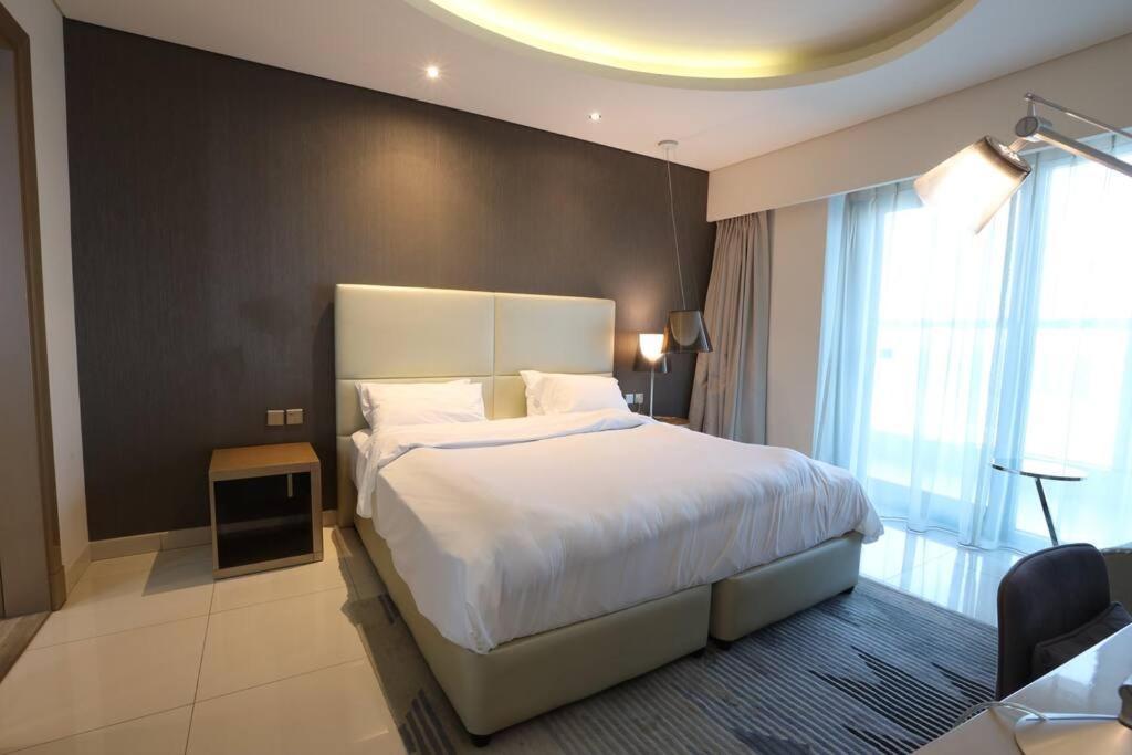 Apartment Brown Stone Paramount Towers Dubai