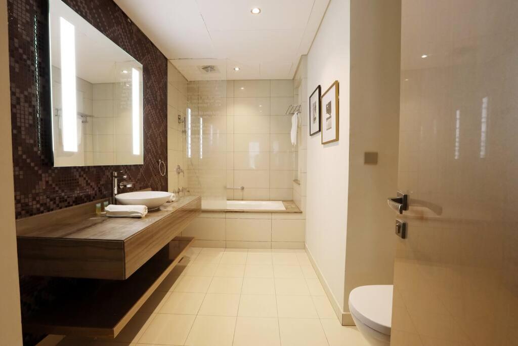 Brown Stone Paramount Towers Apartment
