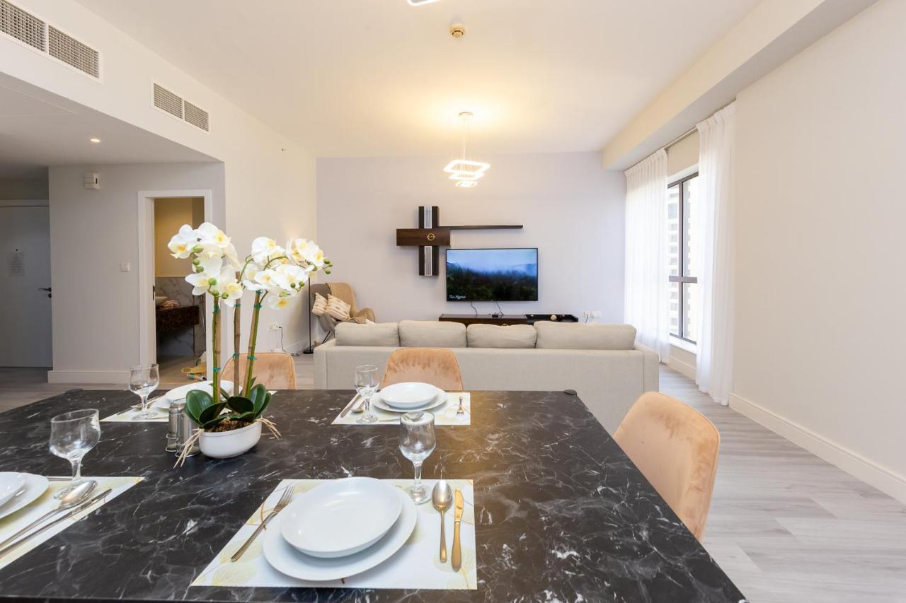 Apartment Spacious 2br In Jbr 5min Walk To The Beach *