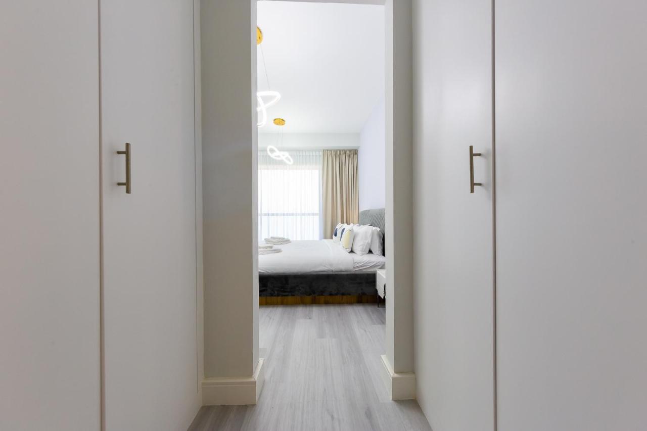 Spacious 2br In Jbr 5min Walk To The Beach Apartment