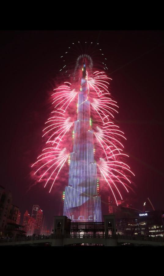 Walking Distance To Mall Full Burj Khalifa View And Fountain View New Year Full Fireworks View 2br Hotel
