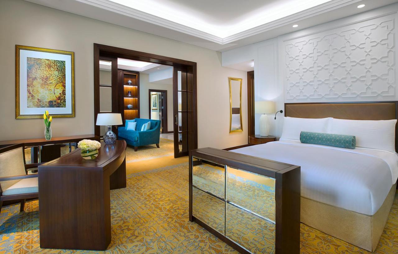 The Ritz-carlton, Resort