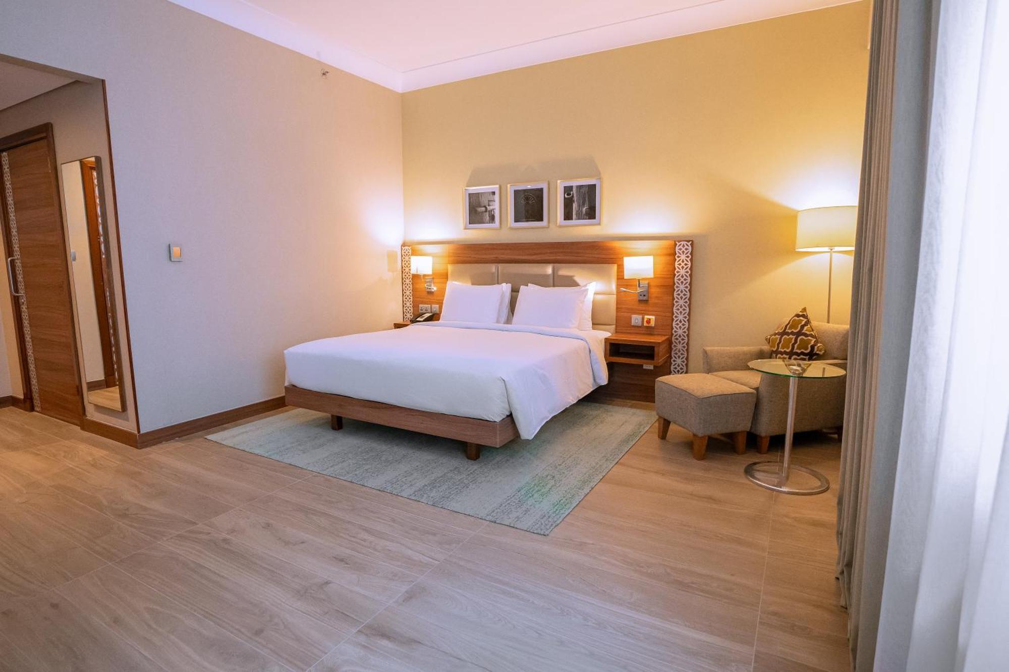 Hilton Garden Deira 4* Dubái