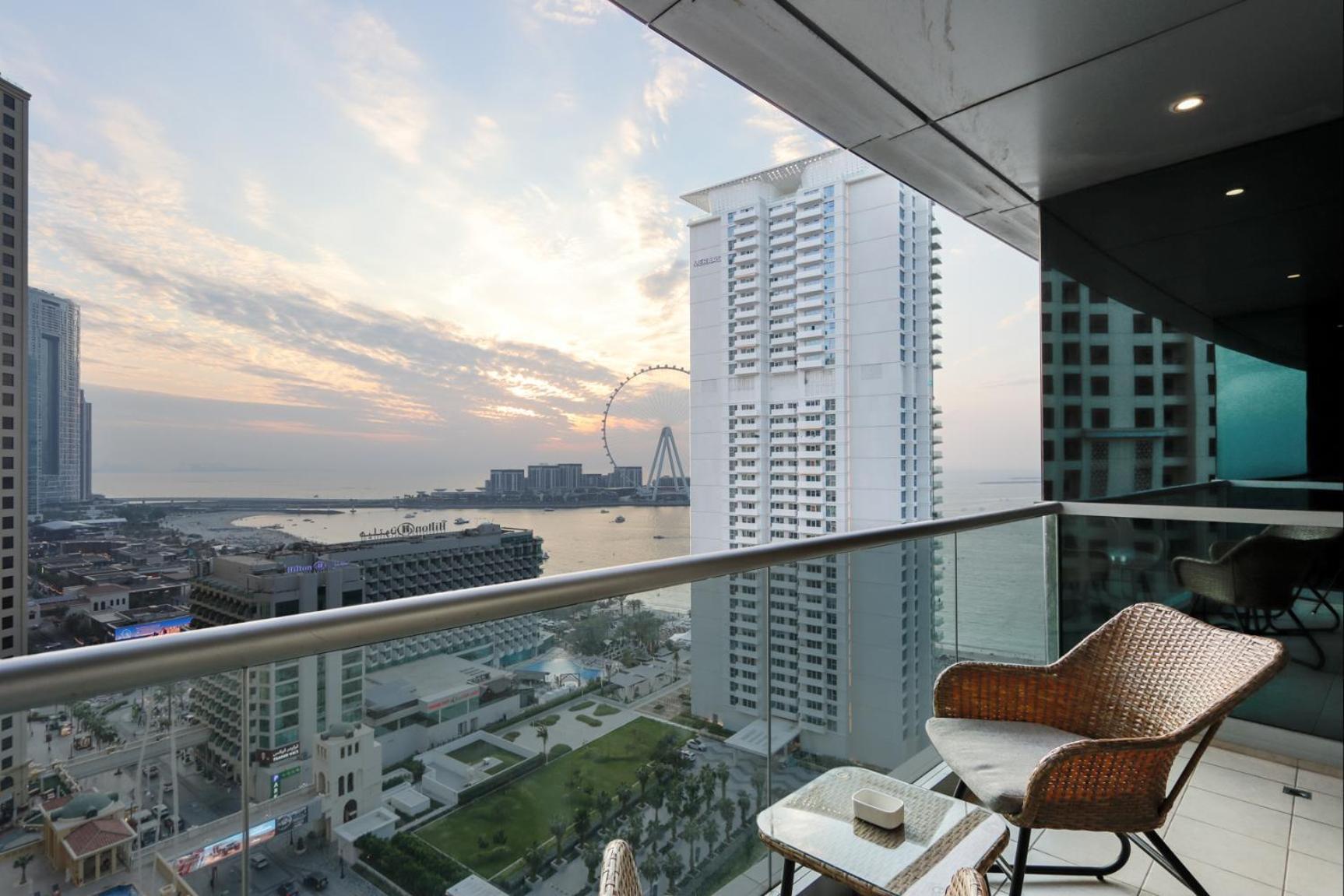 Livbnb - 3br Maid's With Ain And Sea View Appartement Dubai
