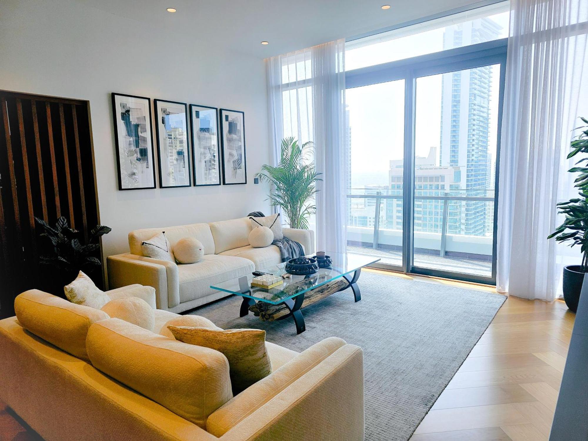 Luxury Penthouse At Marina 180 Marina Views *