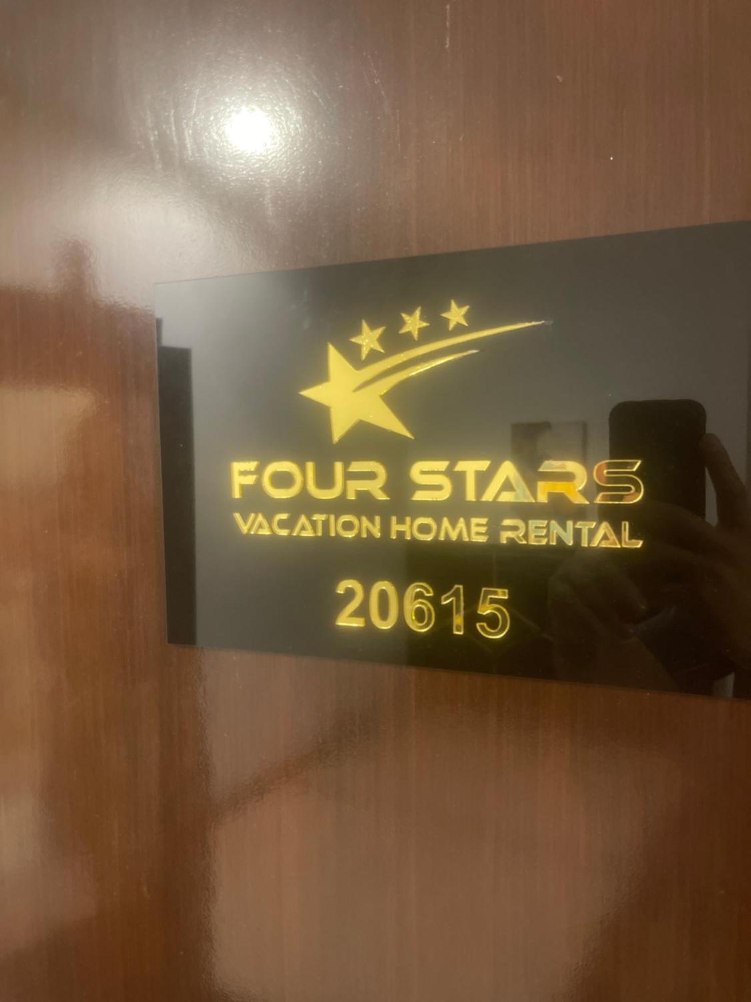 Hostal Four Stars