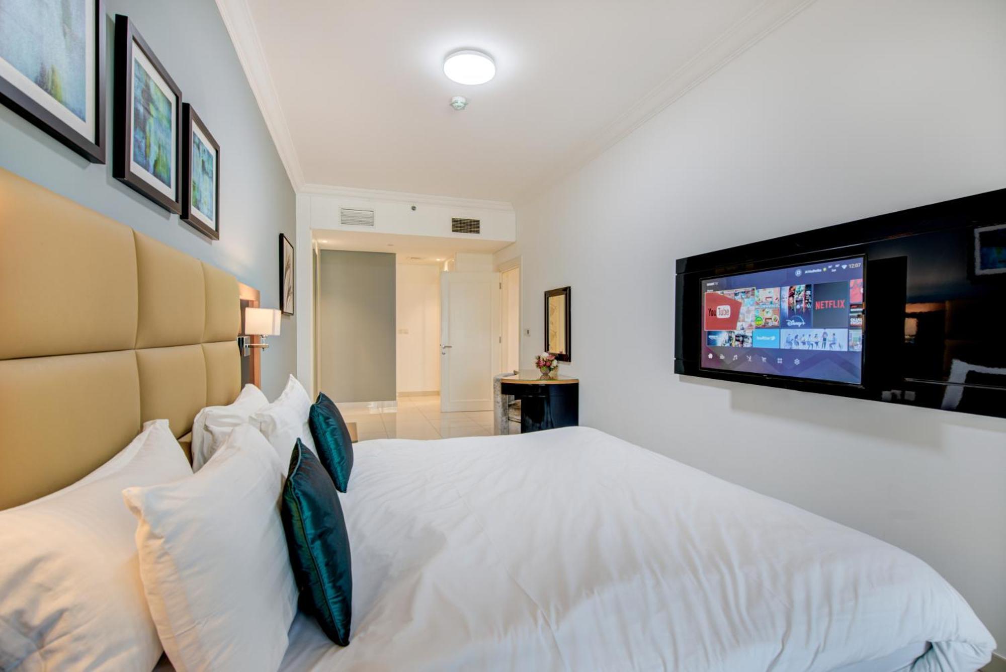 Trophy 2br Starlight Spaces W Free Valet Parking Appartement Dubaï