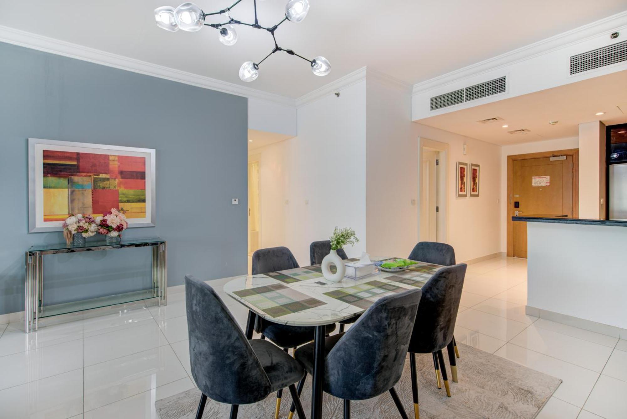 Trophy 2br Starlight Spaces W Free Valet Parking Appartement Dubaï