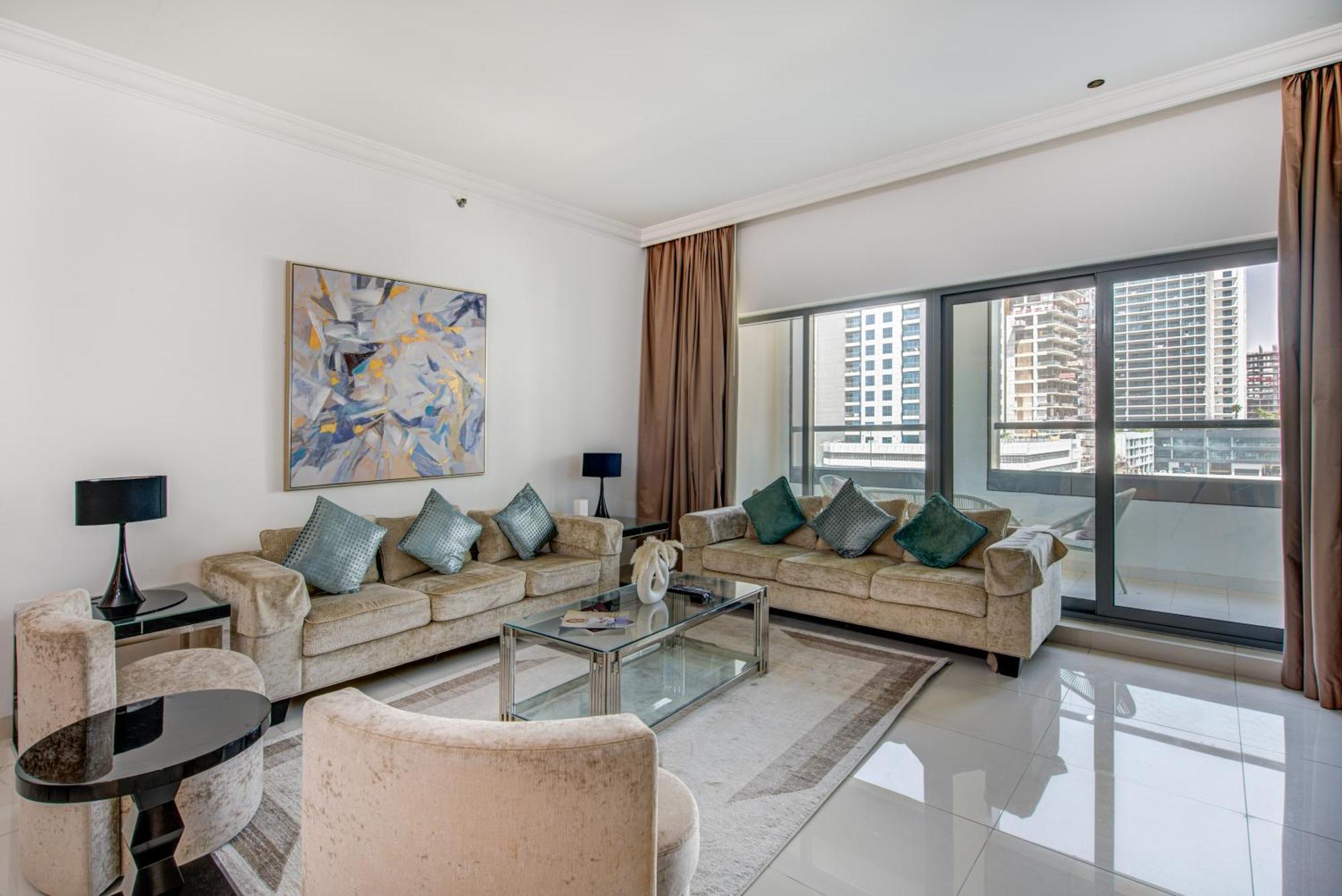Trophy 2br Starlight Spaces W Free Valet Parking *