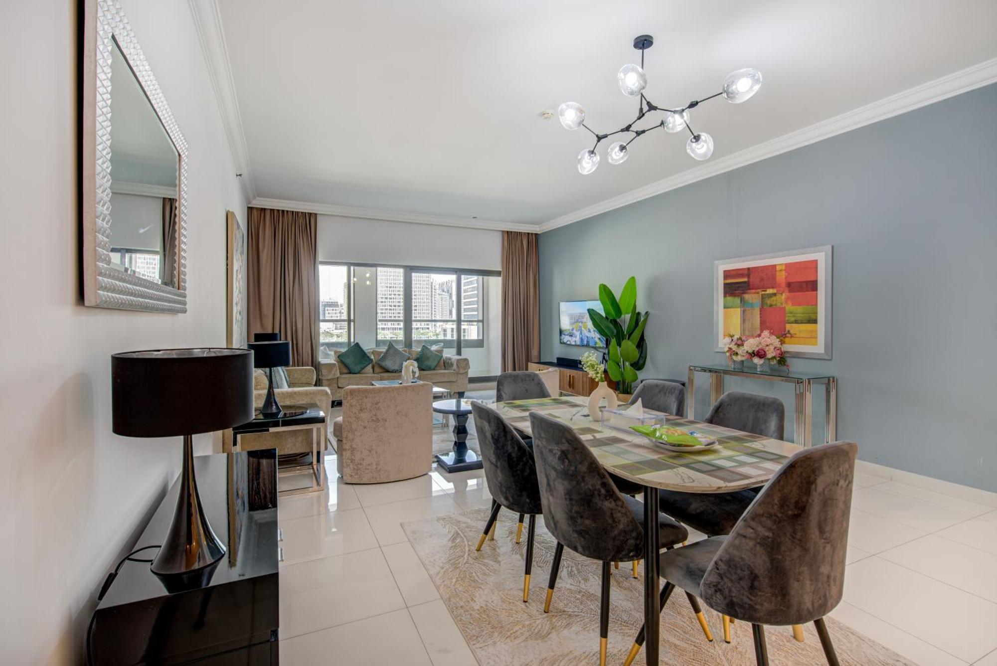 Trophy 2br Starlight Spaces W Free Valet Parking Dubaï