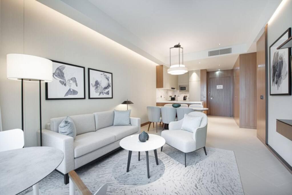 Luxurious In Downtown * Dubai