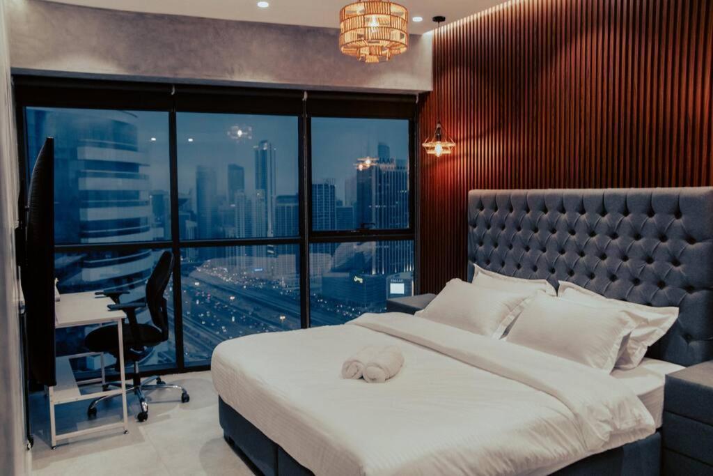 Apartamento Luxury 3 Bedroom Sub Penthouse With Rooftop Pool Dubái