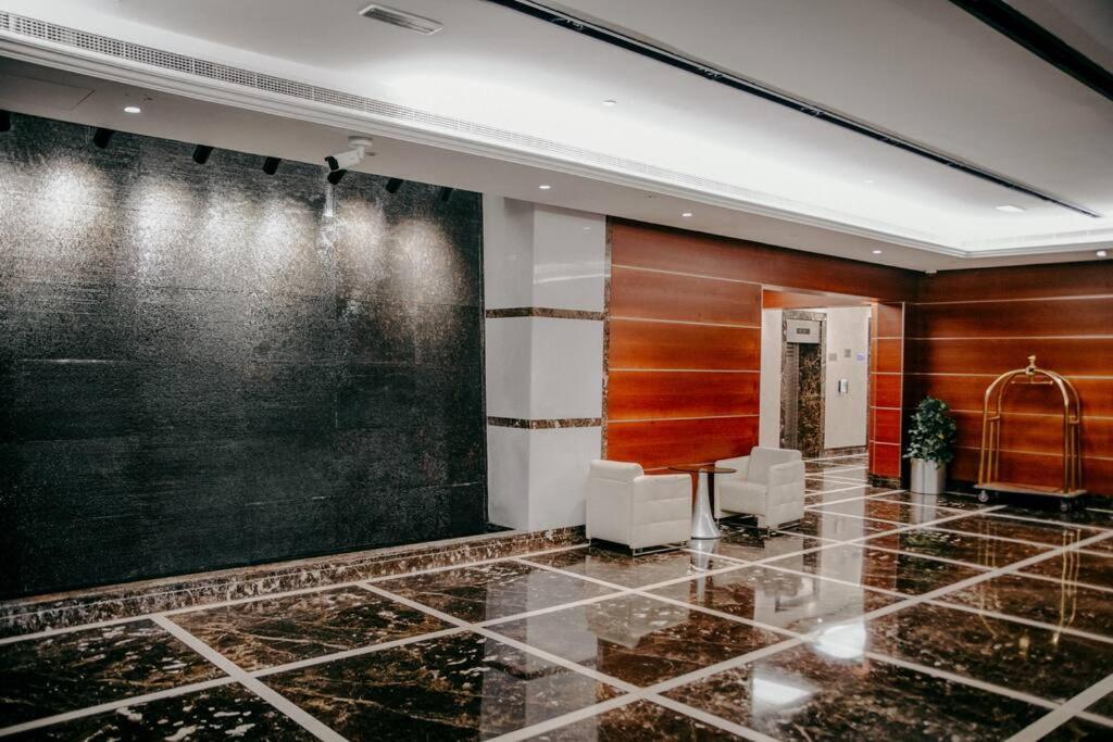 Luxury 3 Bedroom Sub Penthouse With Rooftop Pool Apartamento Dubái