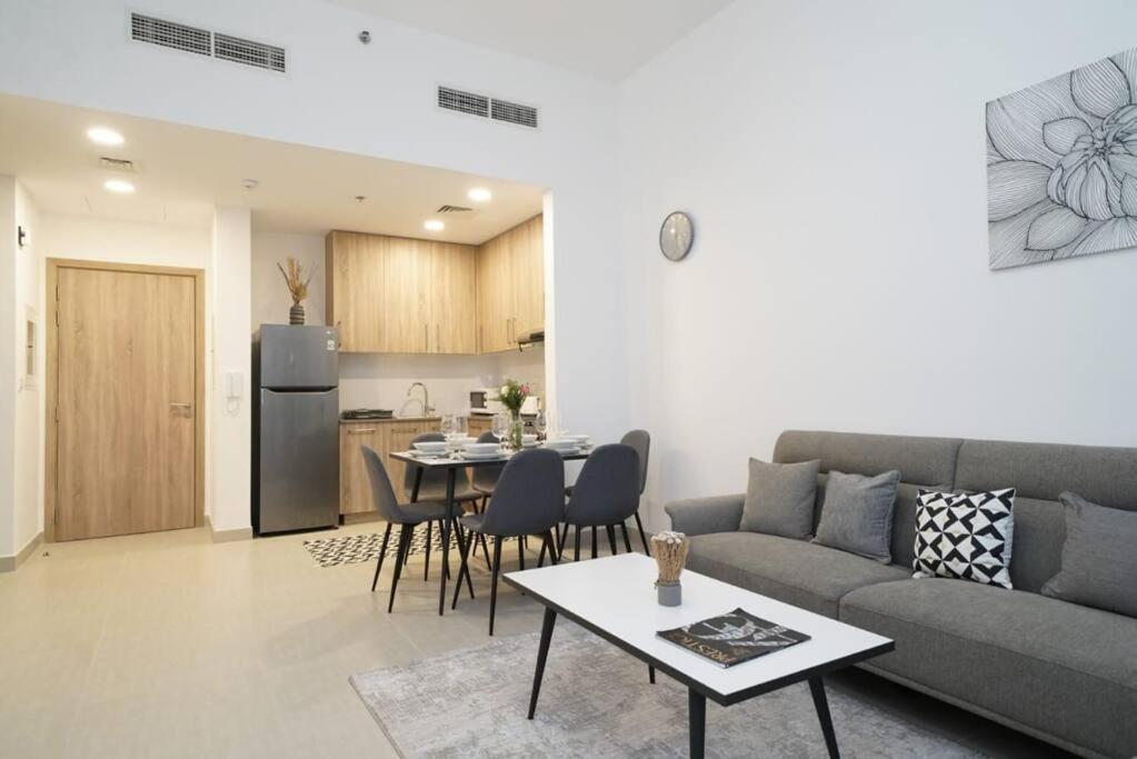 Apartamento Spacious 1 Bedroom In Peaceful Community Dubái