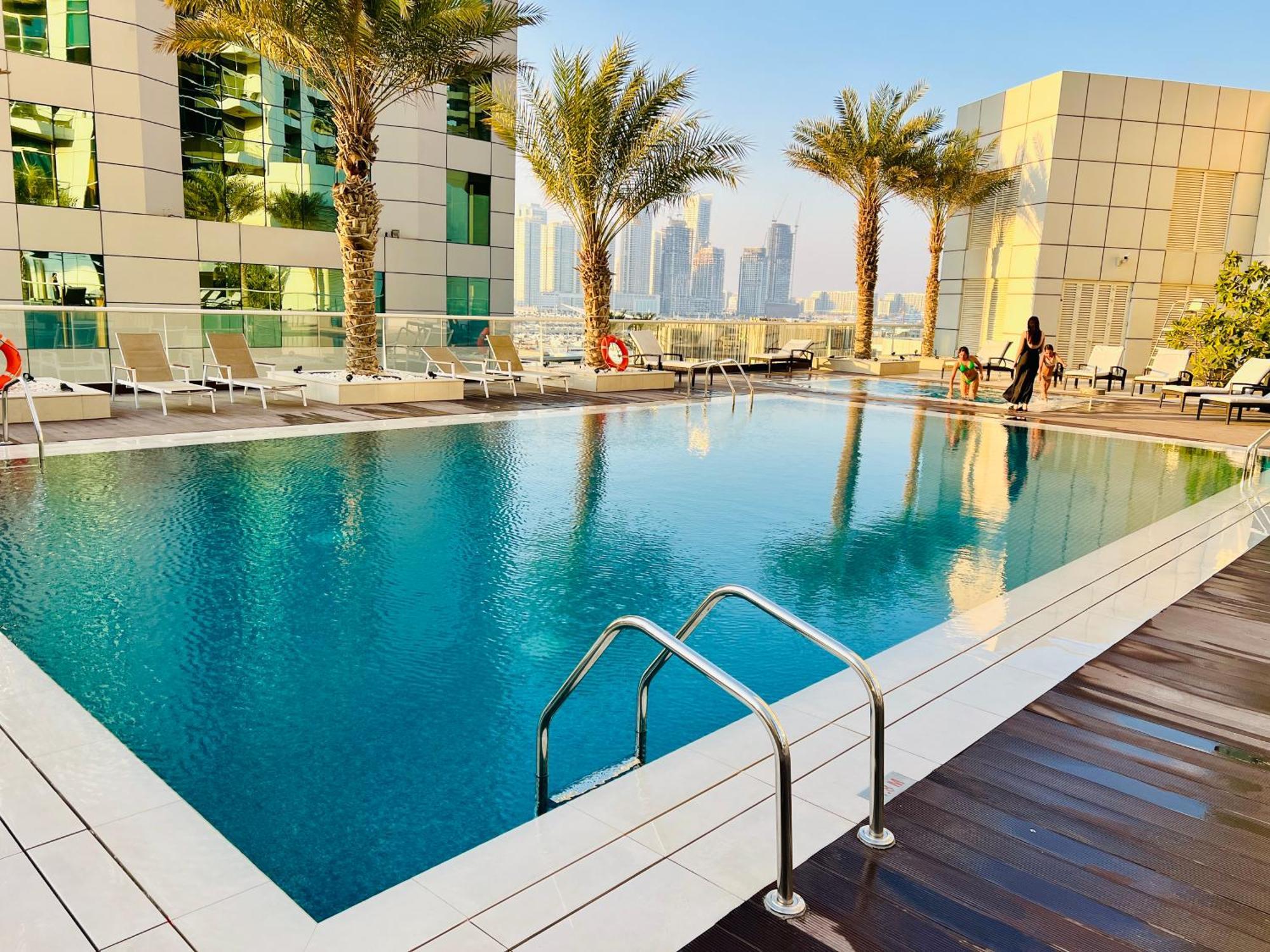 1 Bedroom Flat, Luxury Amenities, Near Jbr & Club With Free Parking In Jbr * Dubái