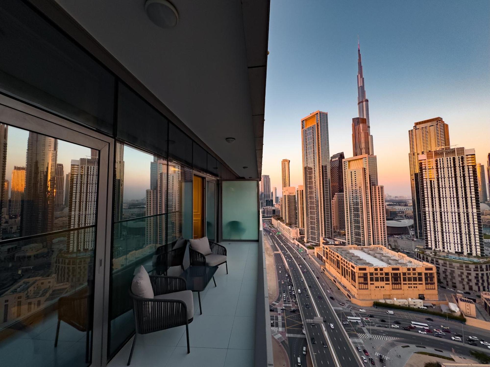 Apartemen Hausreserv At Paramount Midtown - Infinity Pool With Burj Khalifa View - Luxury Dubai