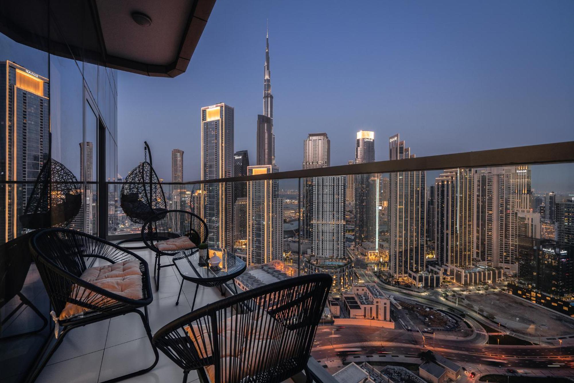 Super High Infinity Pool And Amazing Burj Khalifa View 3 Bedroom In Paramount Midtown * Dubaï
