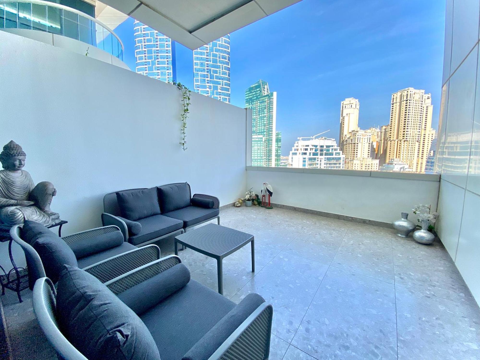Apartament 3br Gem With Stunning Views