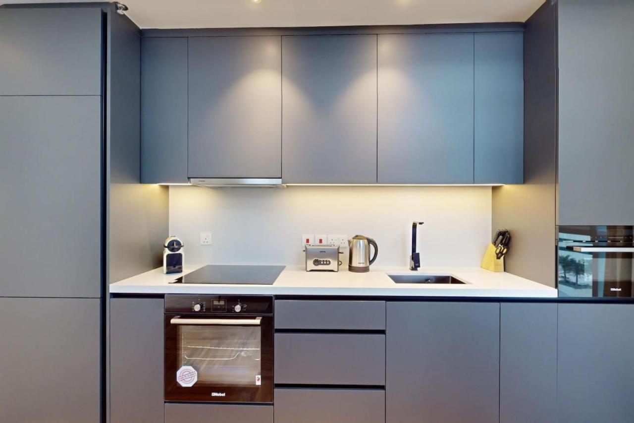 Appartement Torch Tower - Glamorous Two Bedroom Dubaï
