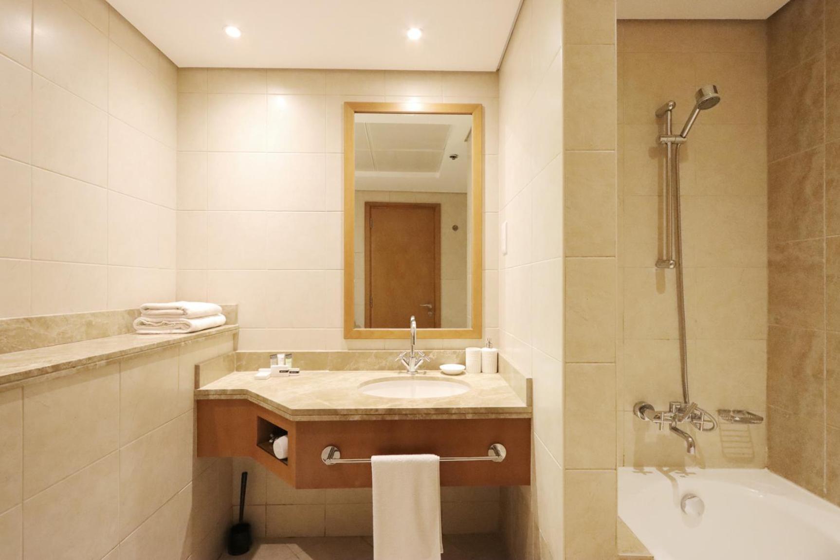 Livbnb - 3br Maid's With Ain And Sea View * Dubai
