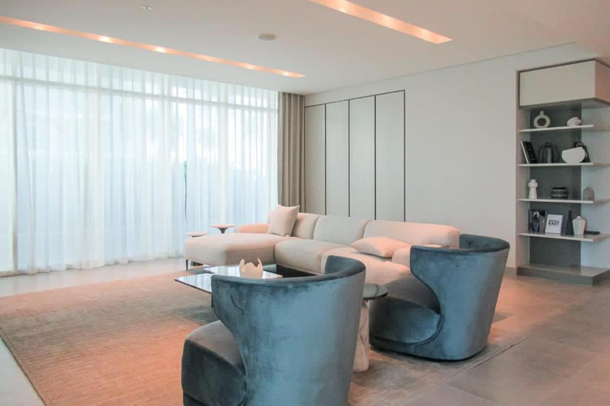 Frank Porter - Sunrise Bay At Emaar Beachfront Dubai