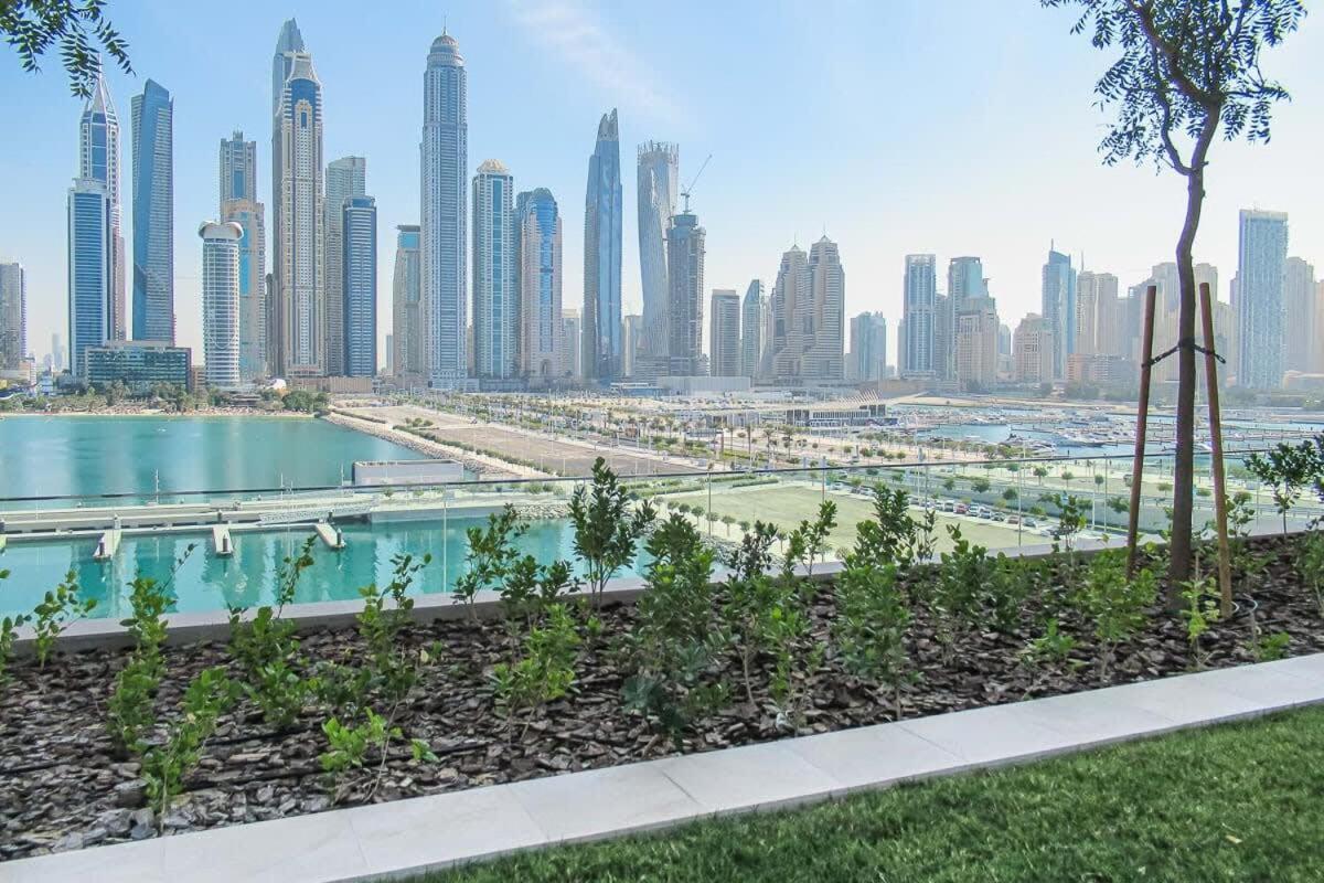 Frank Porter - Sunrise Bay At Emaar Beachfront Appartement