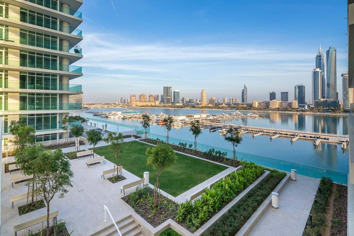Frank Porter - Sunrise Bay At Emaar Beachfront *