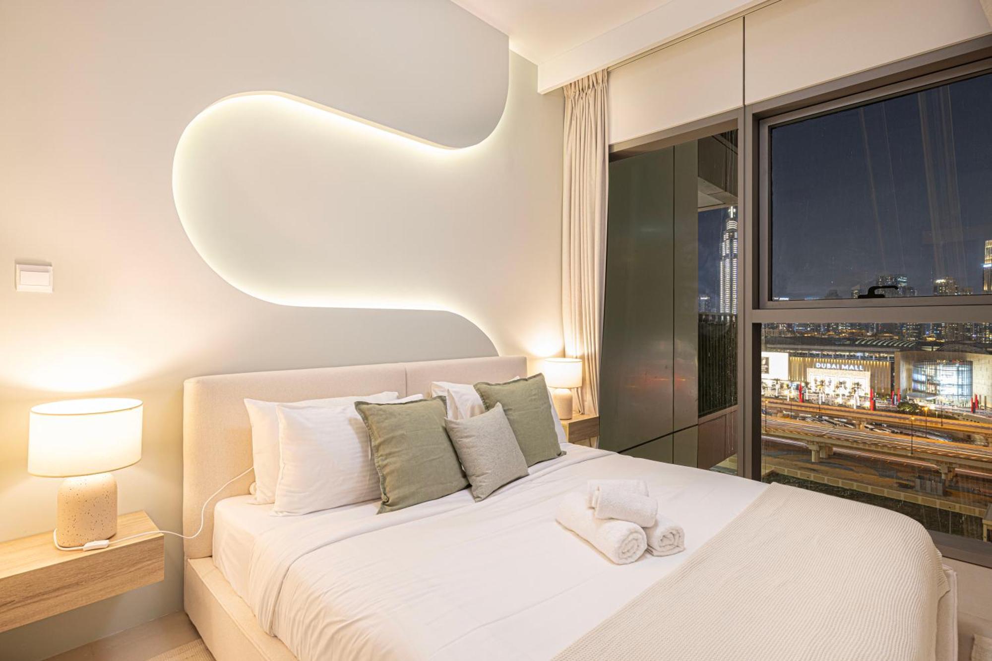 Burj Khalifa View, 2 Balcony W Lounge, Mall Access, Gym, Infinity-pool, Playground, Bbq, Family Friendly Appartement Dubaï