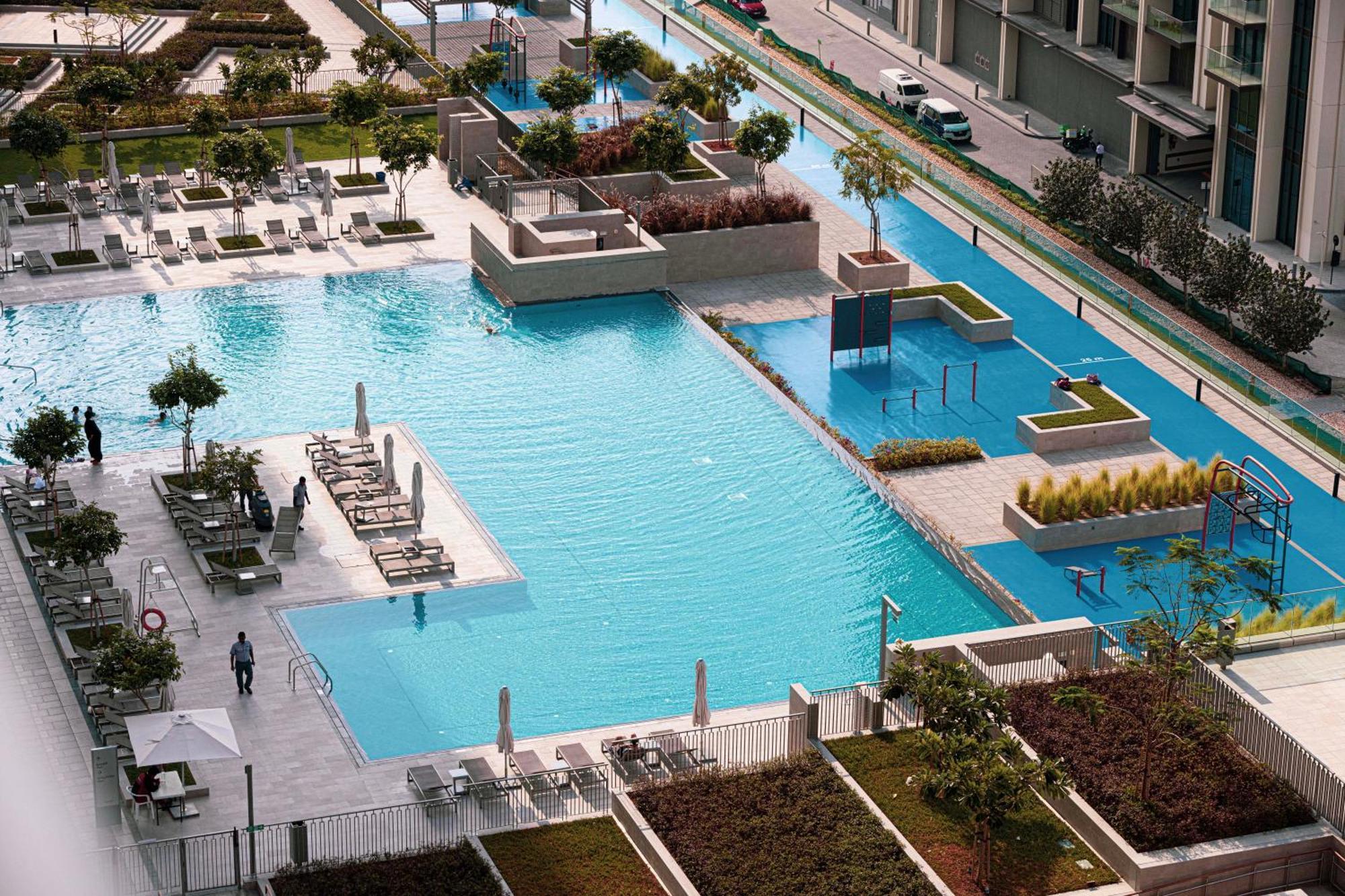 Burj Khalifa View, 2 Balcony W Lounge, Mall Access, Gym, Infinity-pool, Playground, Bbq, Family Friendly * Dubaï