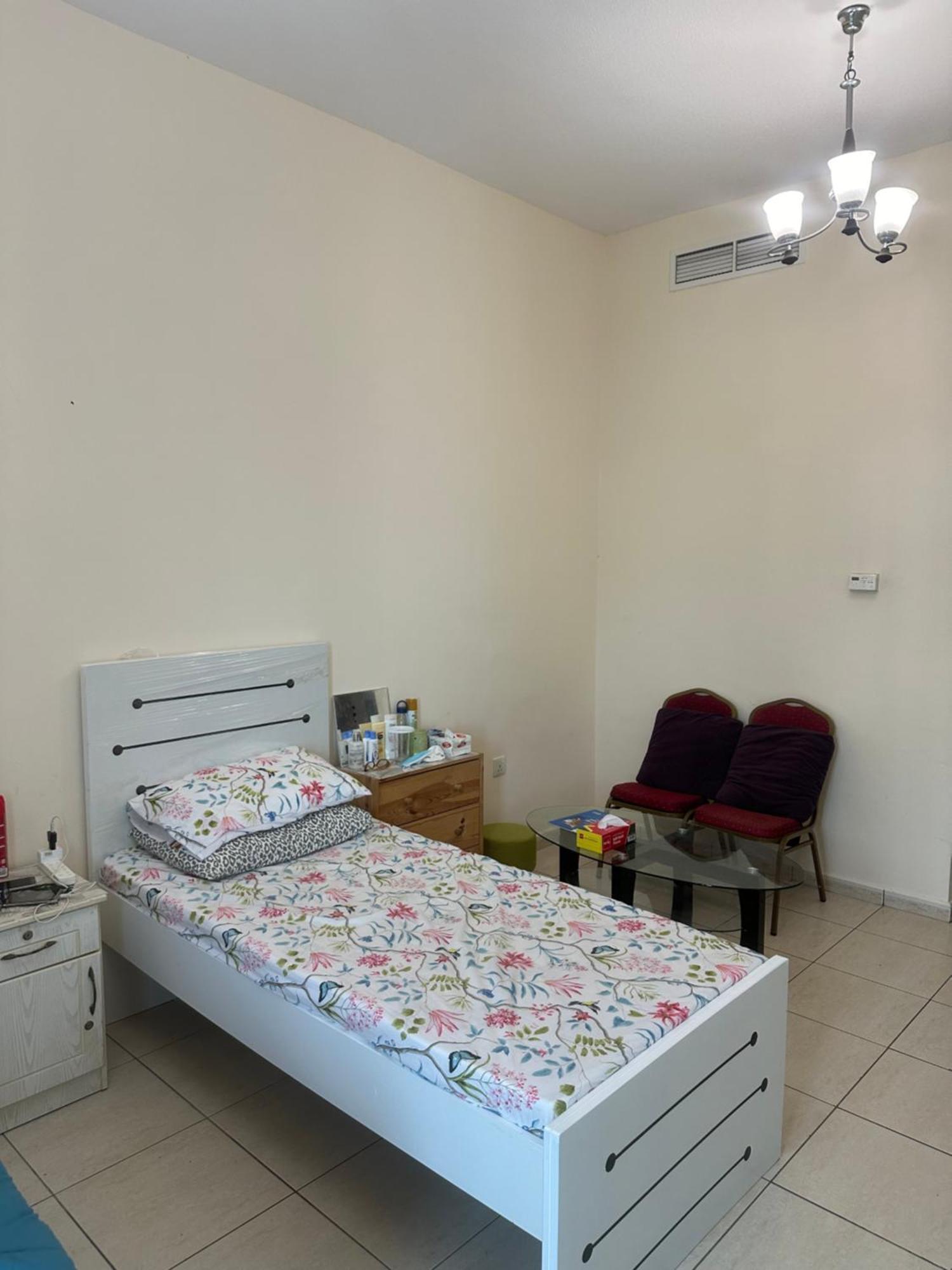 Private With Balcony Fully Furnished In Silicon Oasis * Dubaï
