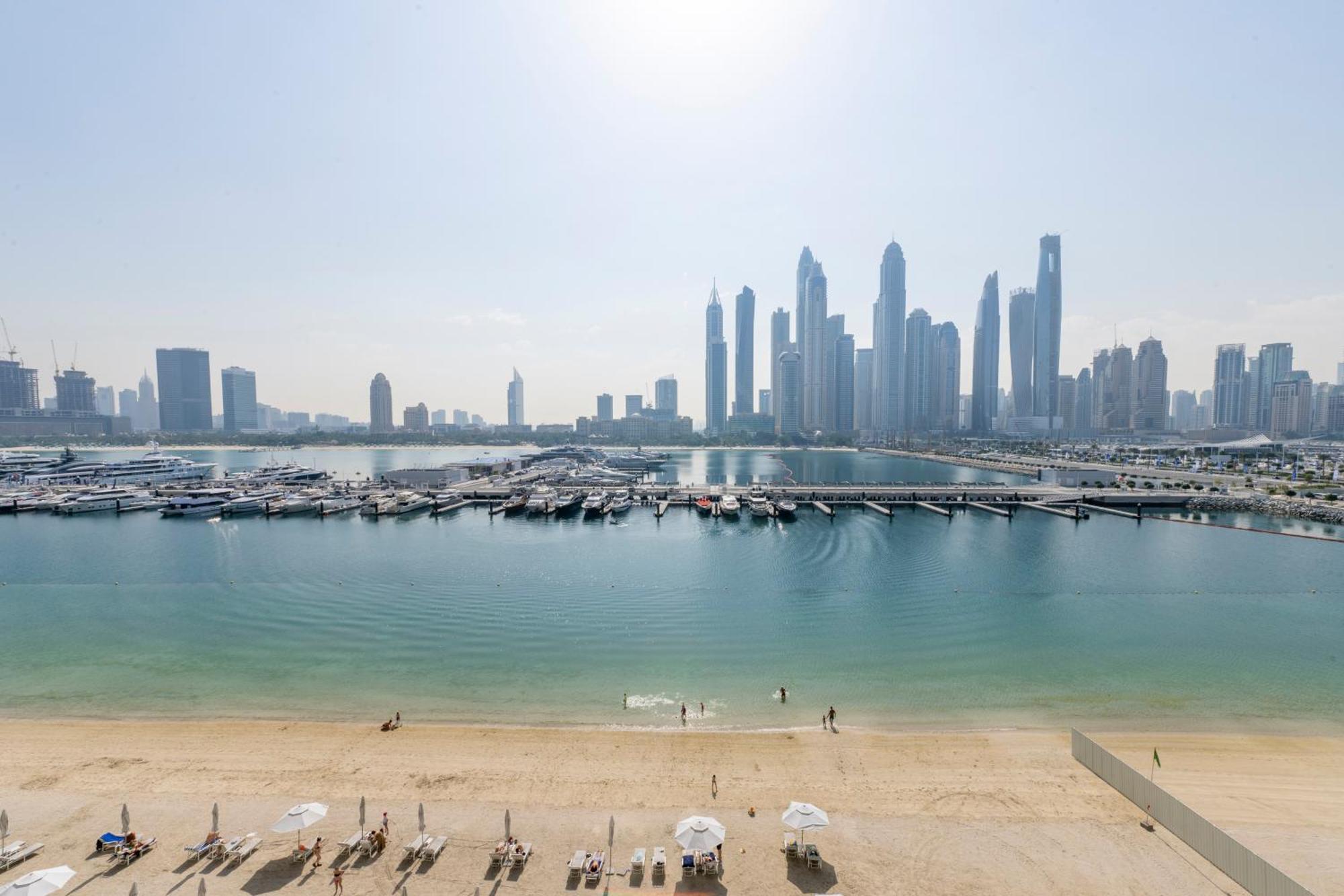 Ultra Luxury Emaar Beachfront - Private And Pool Dubái