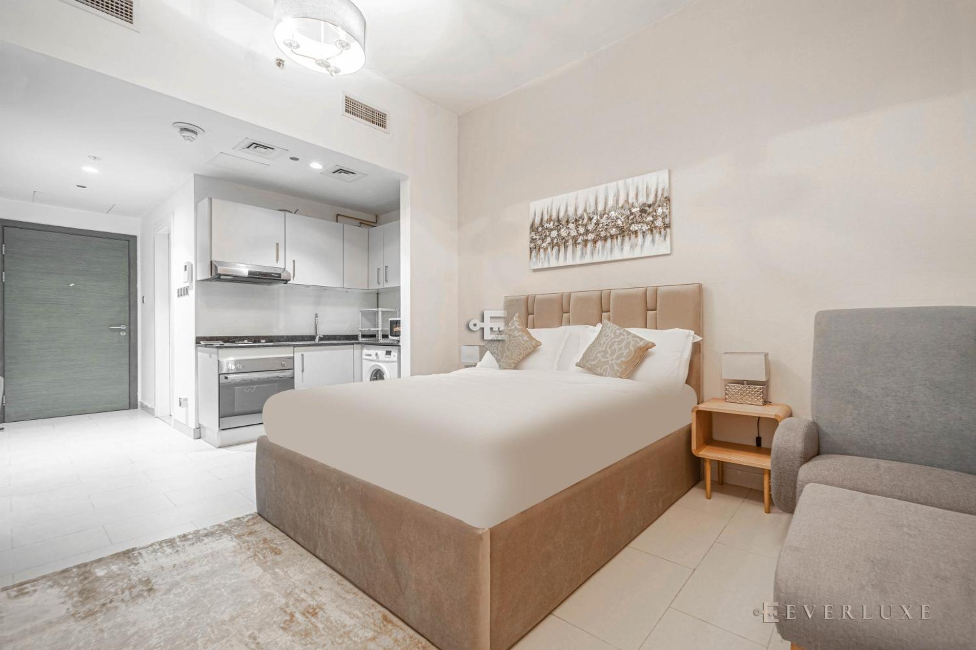 Everluxe Azizi Montrell Lovely Dubaï