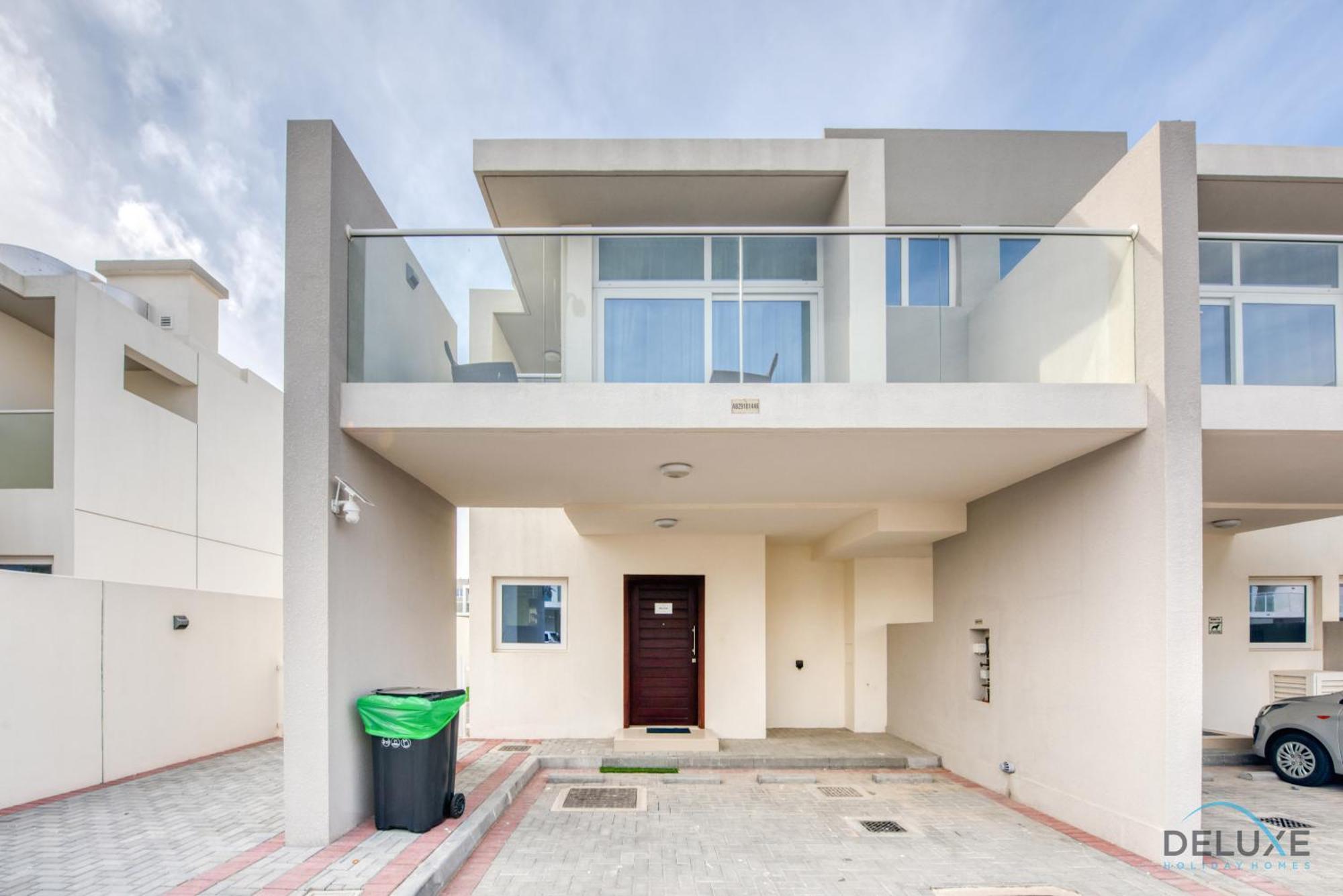 Tranquil 3br Townhouse At Albizia Damac Hills 2 By Deluxe Homes
